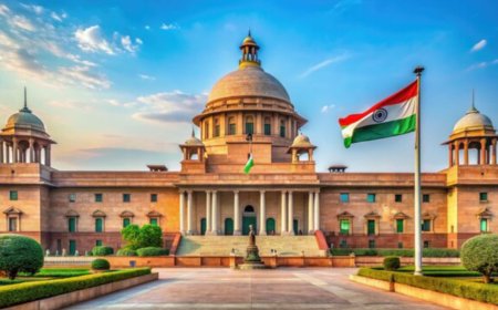 ఢిల్లీ హైకోర్టుకు బాంబు బెదిరింపు.. భయాందోళనలతో బయటకు పరుగులు తీయిన ప్రజలు