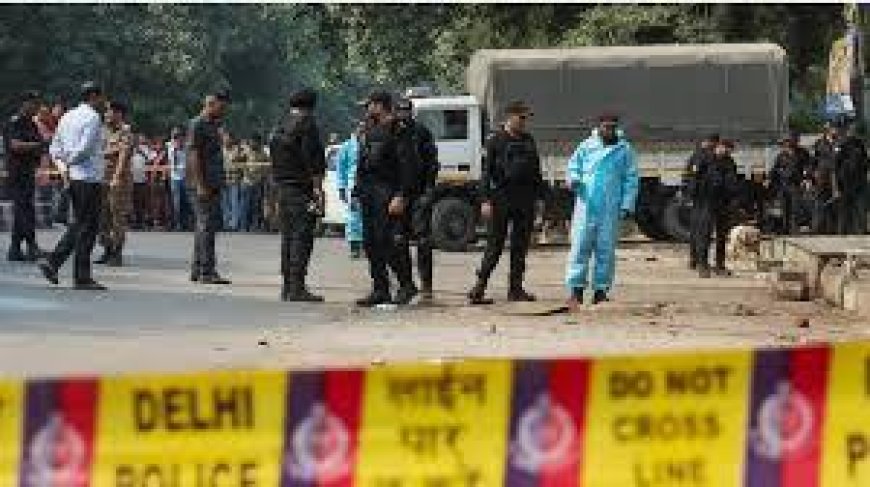 ఎర్రకోట కారు పేలుడు: 8 మంది మృతి, అంతర్జాతీయ దిగ్భ్రాంతి