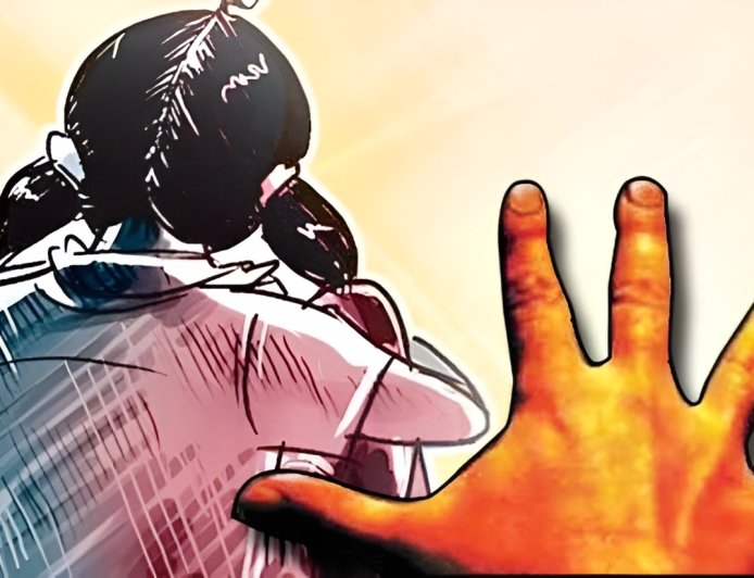 అతడు బతికి ఉంటే నేనే చంపేసేదాన్ని: బాలిక తల్లి