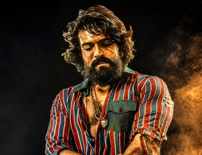 రామ్ చరణ్ పాలిటిక్స్ ఎంట్రీపై క్లారిటీ.. సీఎం కావాలంటున్న ఫ్యాన్స్,